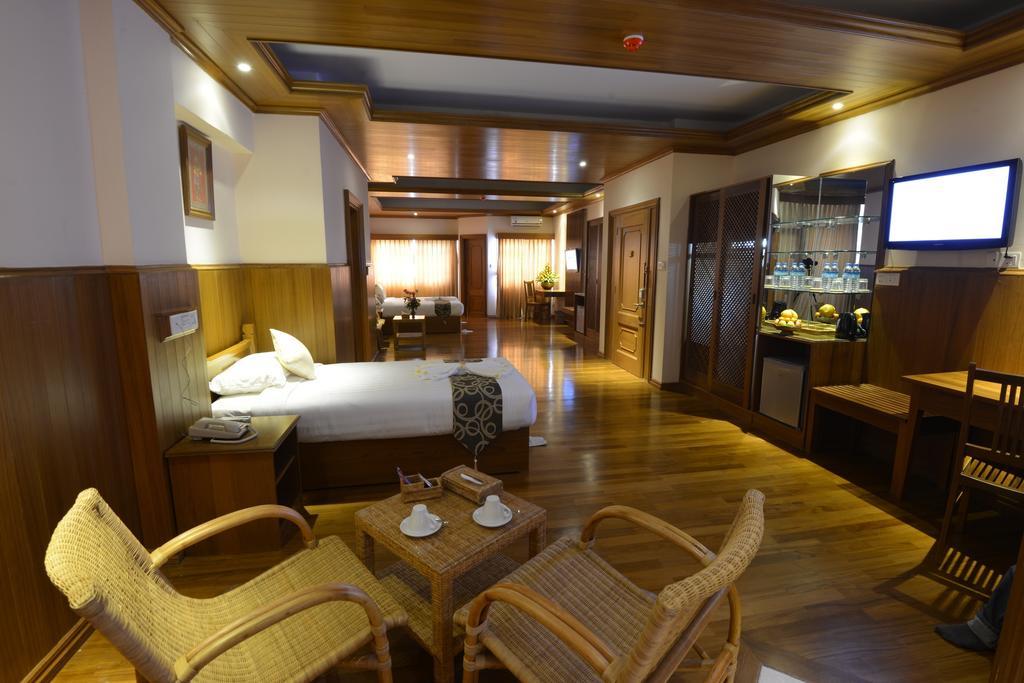 Hotel Sidney Γιανγκόν Εξωτερικό φωτογραφία